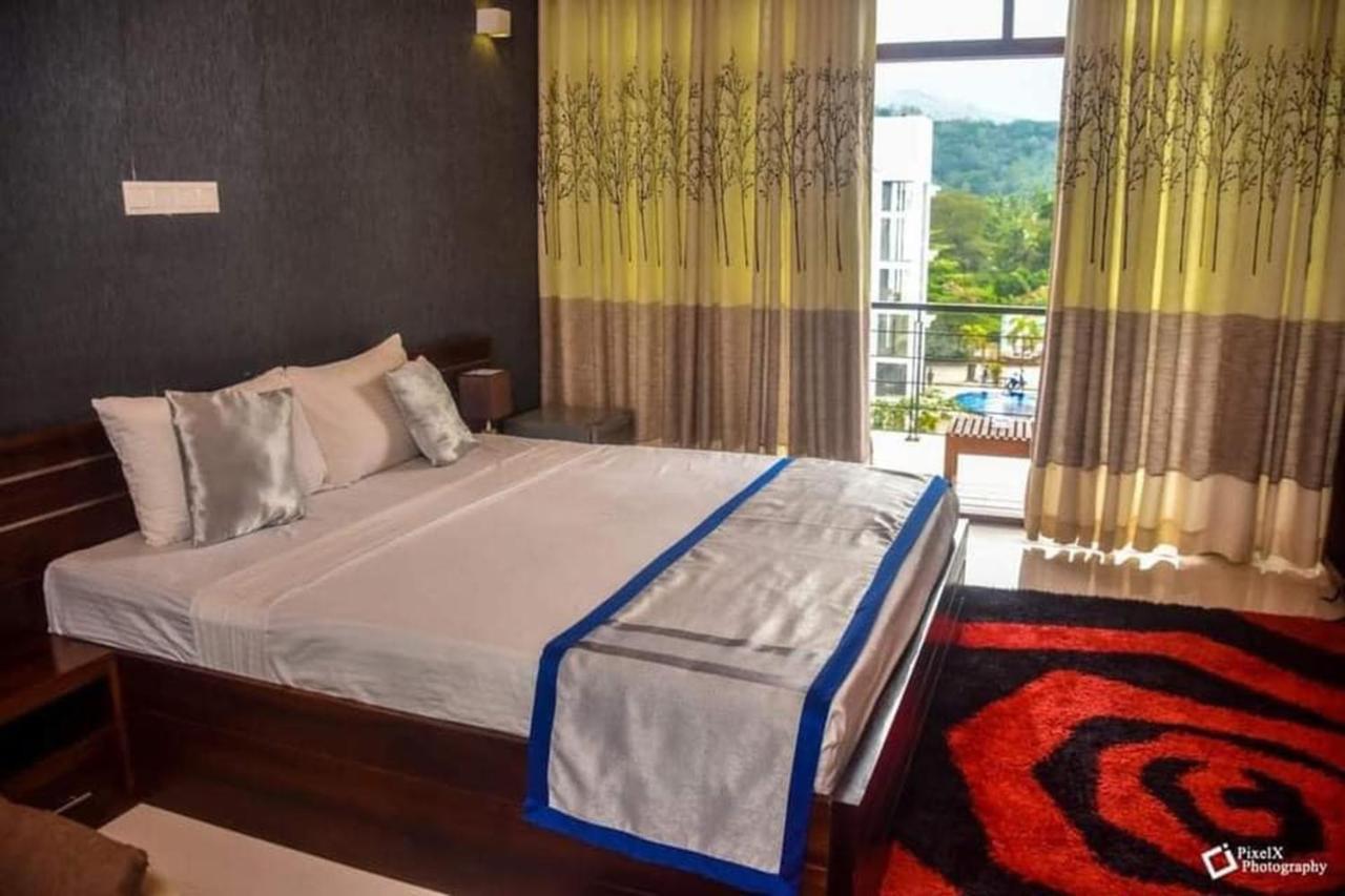 Saru Blue Sapphire Hotel Udawalawe Exterior photo